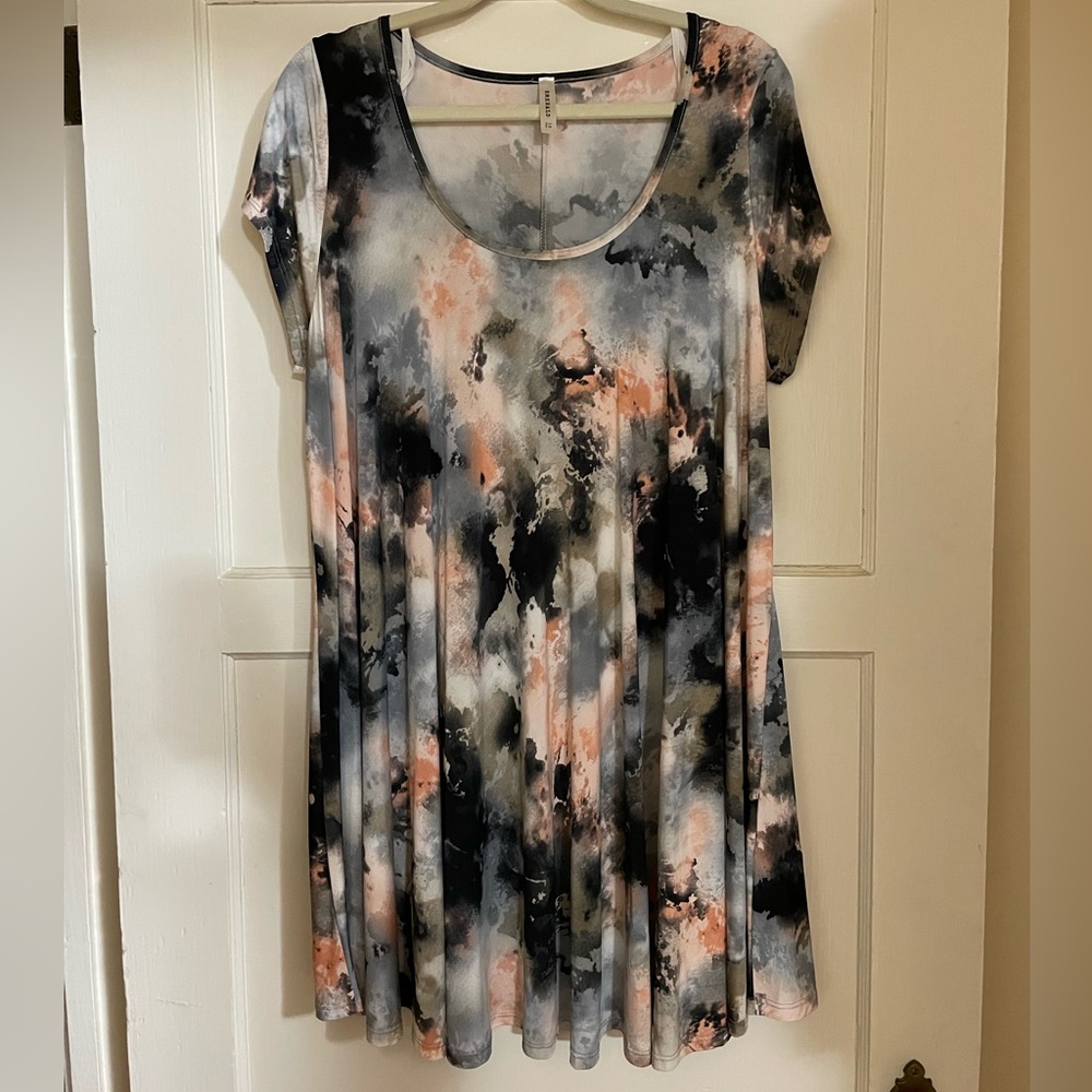 Emerald Size 1X Tie Dye Short Sleeve Tunic NWOT